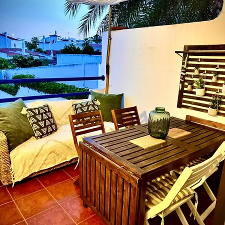 Oura & Sun Apartment *